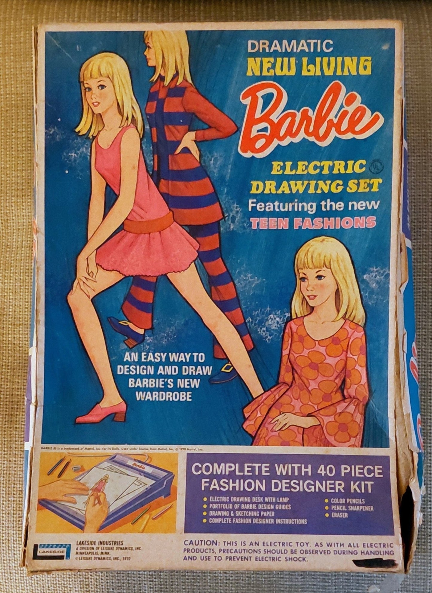 Barbie Electric Drawing Set - I Bought a Yard Sale