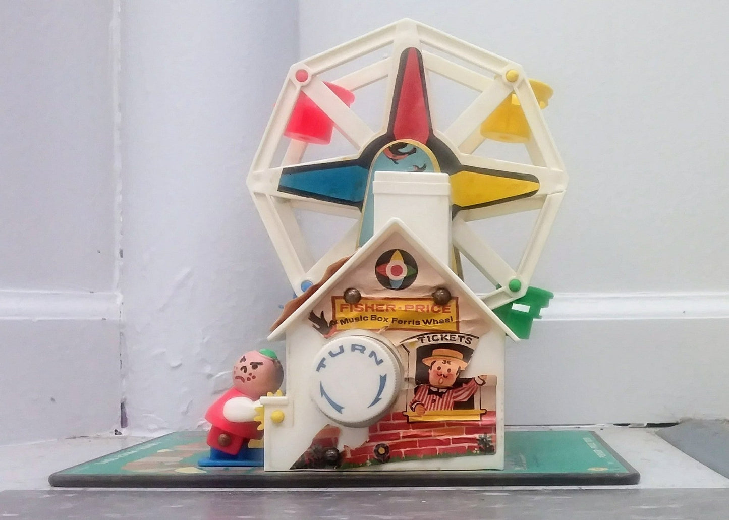 Fisher Price Music Box Ferris Wheel - I Bought a Yard Sale