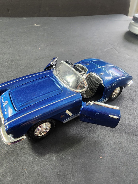 CHEVROLET CORVETTE 1962 CONVERTIBLE BLUE SS5750 1:32 Scale model car, friction action