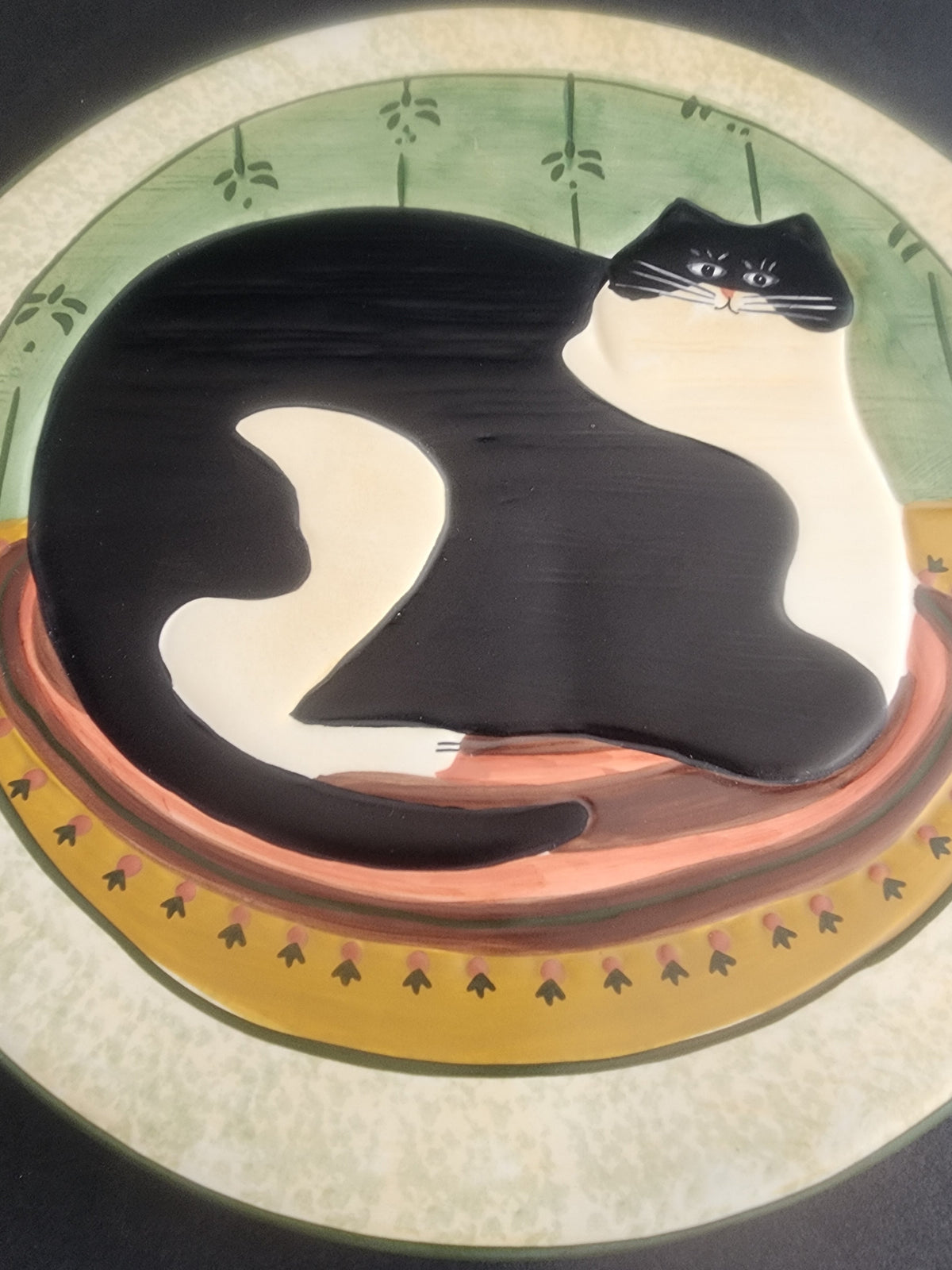 Sakura Warren Kimble Black White Fat Cat Trivet 9.75" Handpainted Stoneware, great for Country Farmhouse