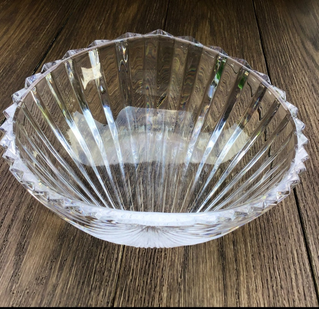 Scalloped Shell Bowl - Candy Dish, Serving, Decor - 8.5" x 9"