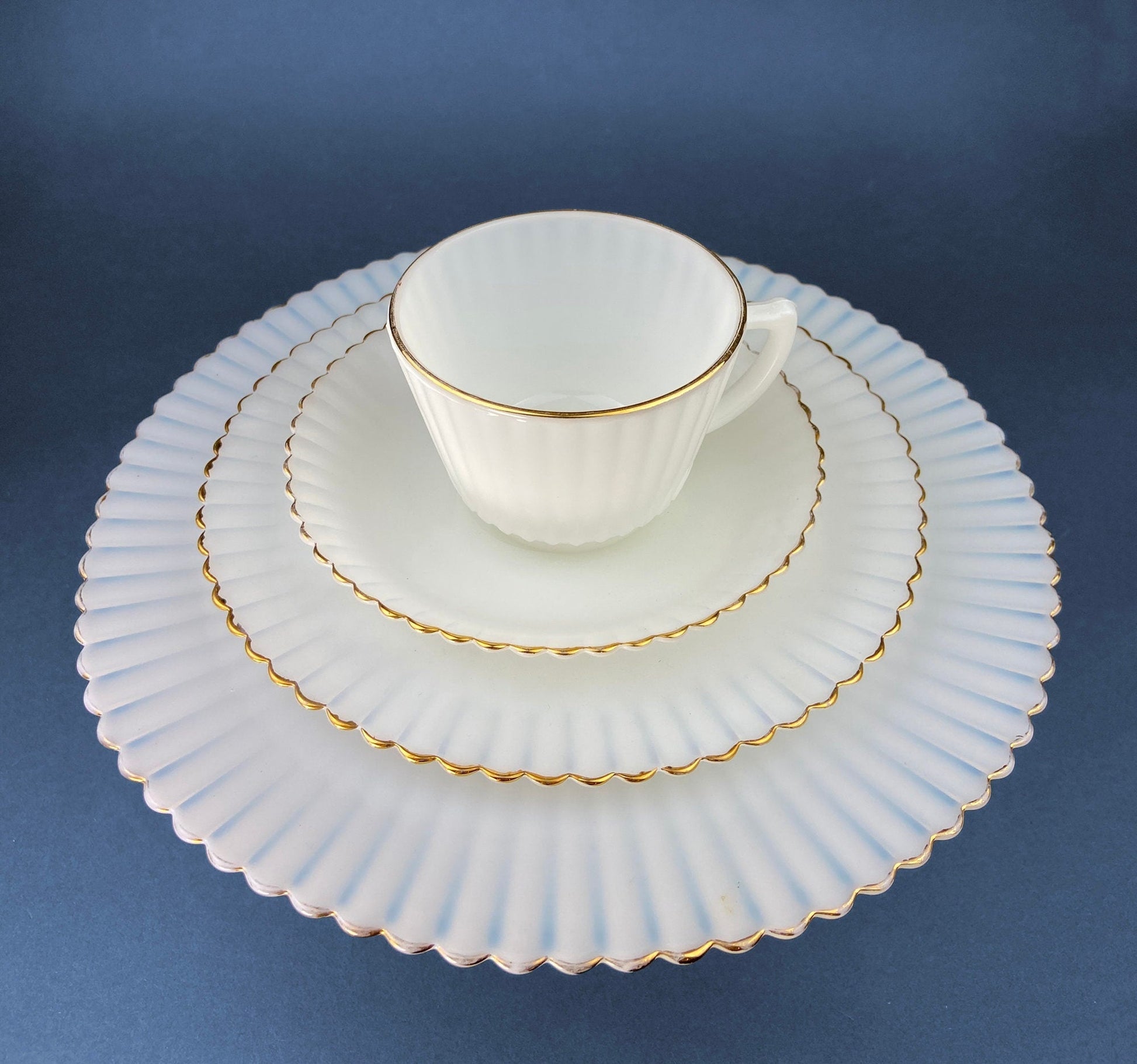 1930s Monax Petalware Opalescent Glass Dinner Plates. White Glass with Gold Rim. Depression Glass 8 Inch Dinner Plates. - I Bought a Yard Sale