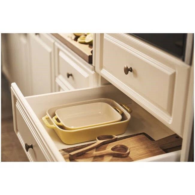2 Piece Ceramic Stoneware Bakeware Casserole Baking Dish Set in Yellow / Ivory - I Bought a Yard Sale