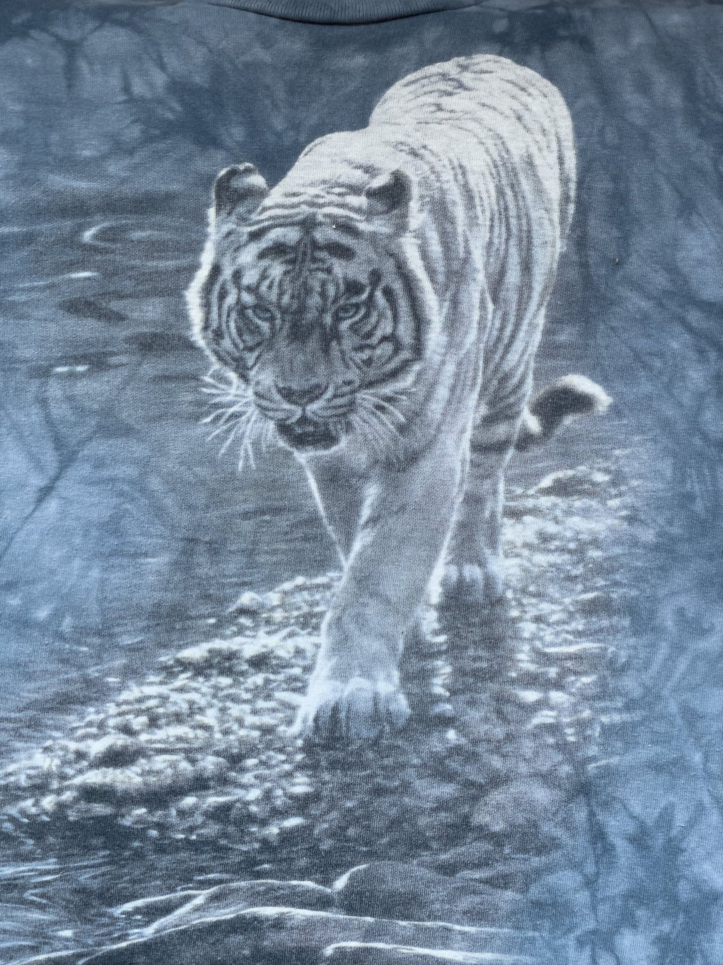 2004 White Tiger Nature Tie Dye Shirt | Men's 100% Cotton L Short Sleeve T-Shirt | - I Bought a Yard Sale