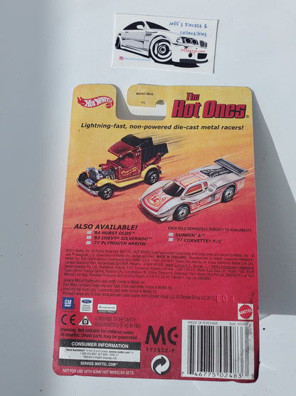 2011 Hot Wheels Hot Ones '77 Corvette F/C - I Bought a Yard Sale
