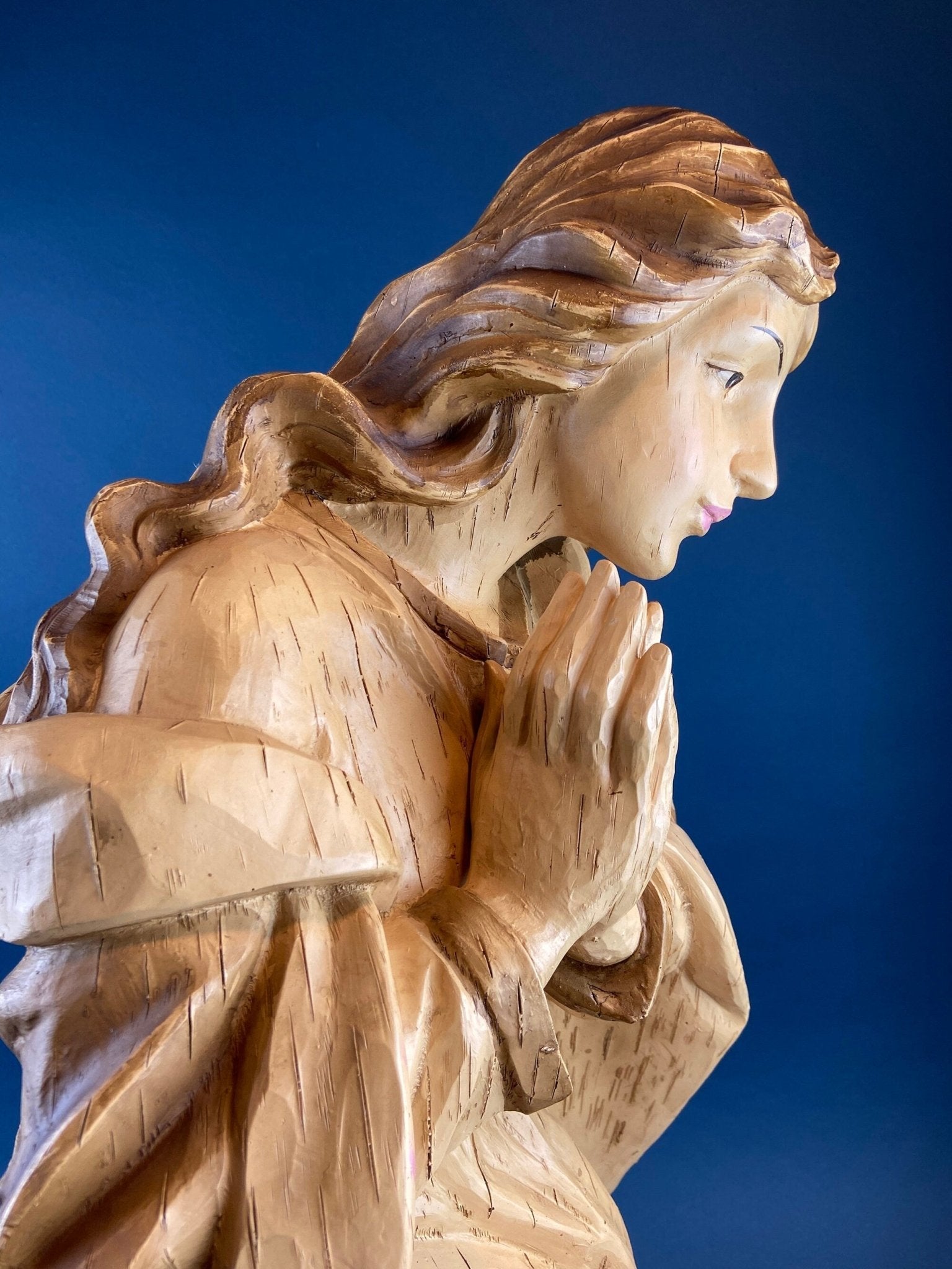 30" Statue of Virgin Mary. Praying Madonna. Wood Like Texture & Color. Religious Figure. Nativity Scene. Place of Worship, Shrine Statue.. - I Bought a Yard Sale