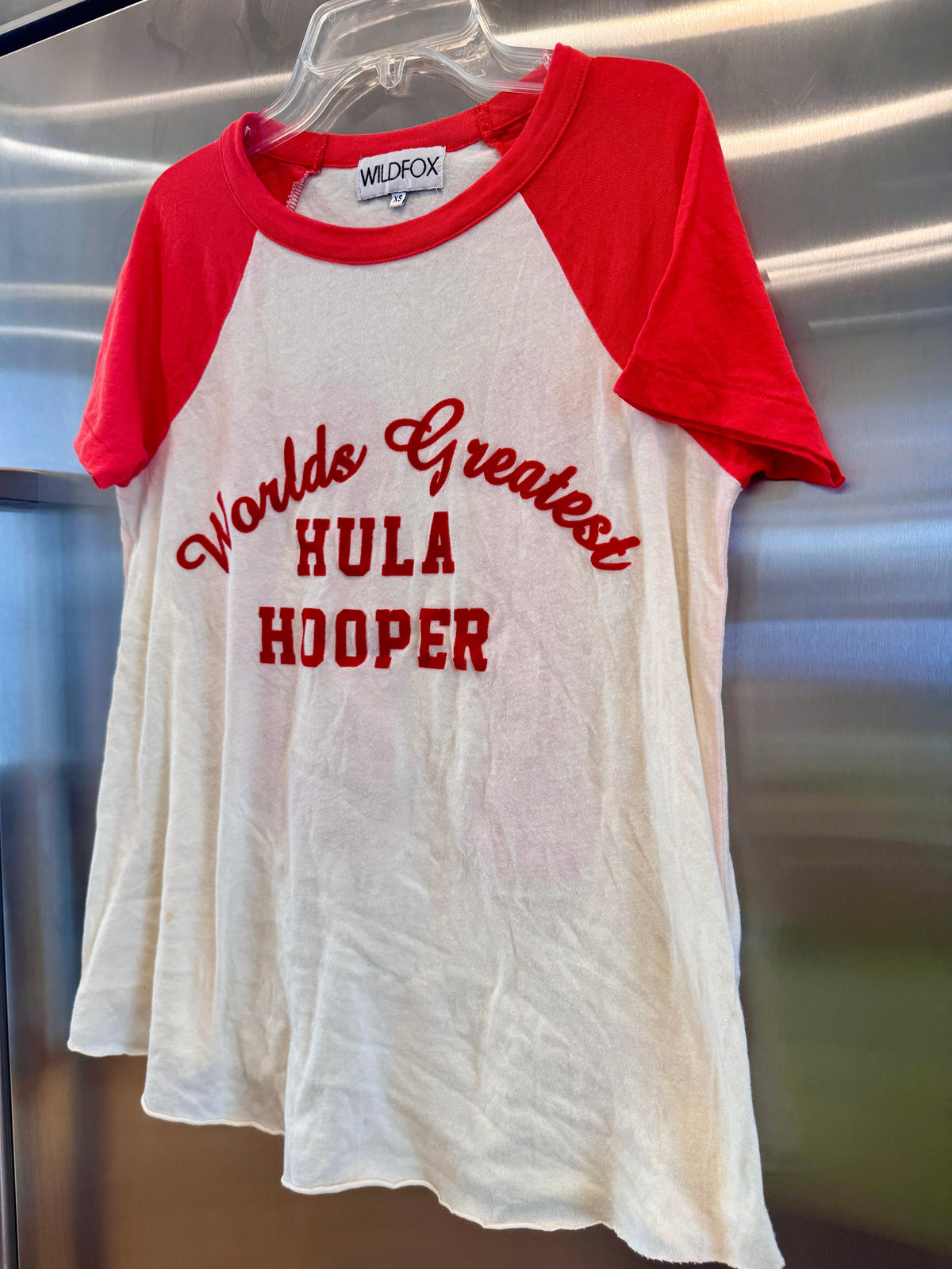Wildfox Wildfox World’s Greatest Hula Hooper Raglan Women’s Top - Red * Pre-Owned *