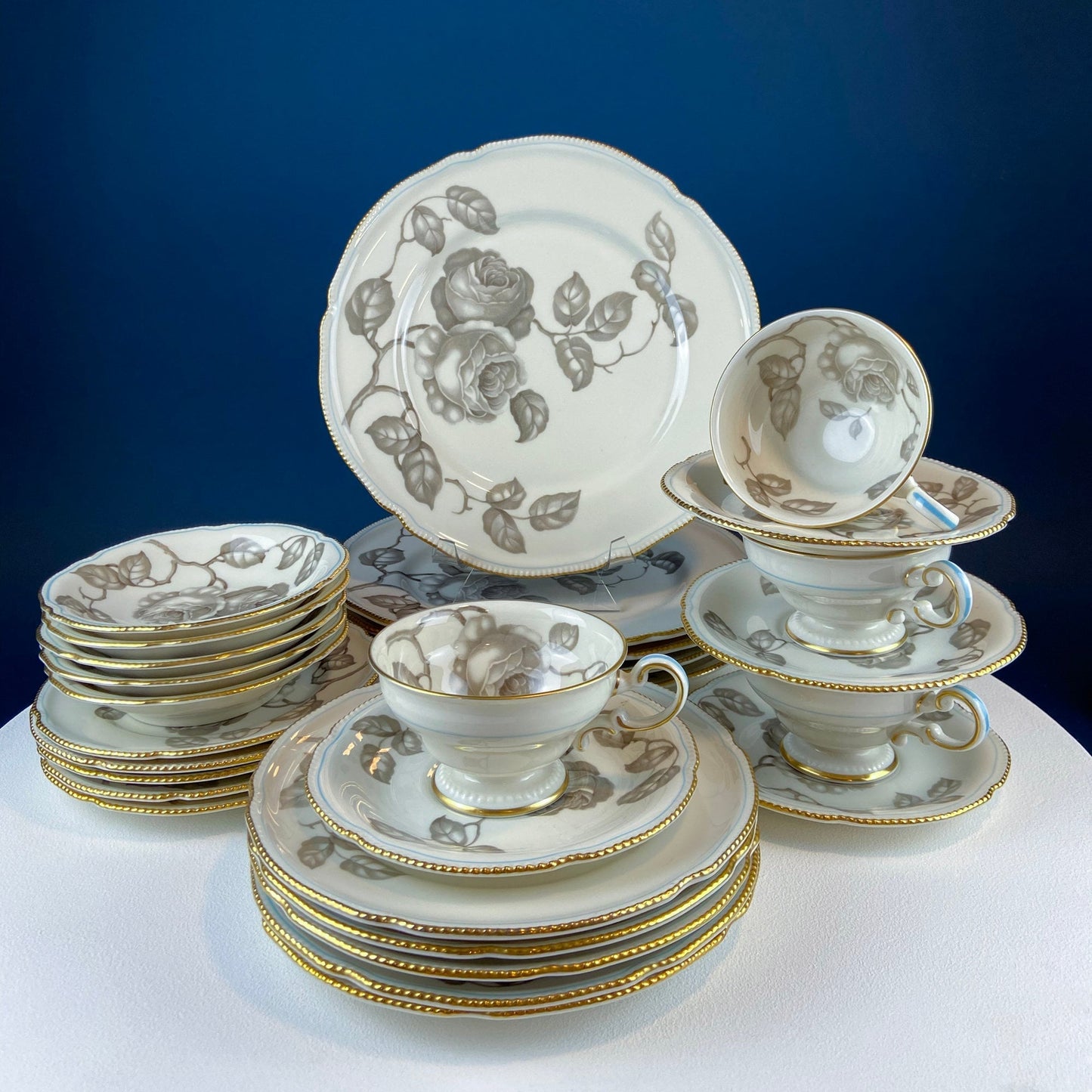 4 Minton Porcelain Cups and Saucers. Creamy Green & White Set with Delicate Leaf Garland Motif. Dining Room Table Decor. French Country. - I Bought a Yard Sale