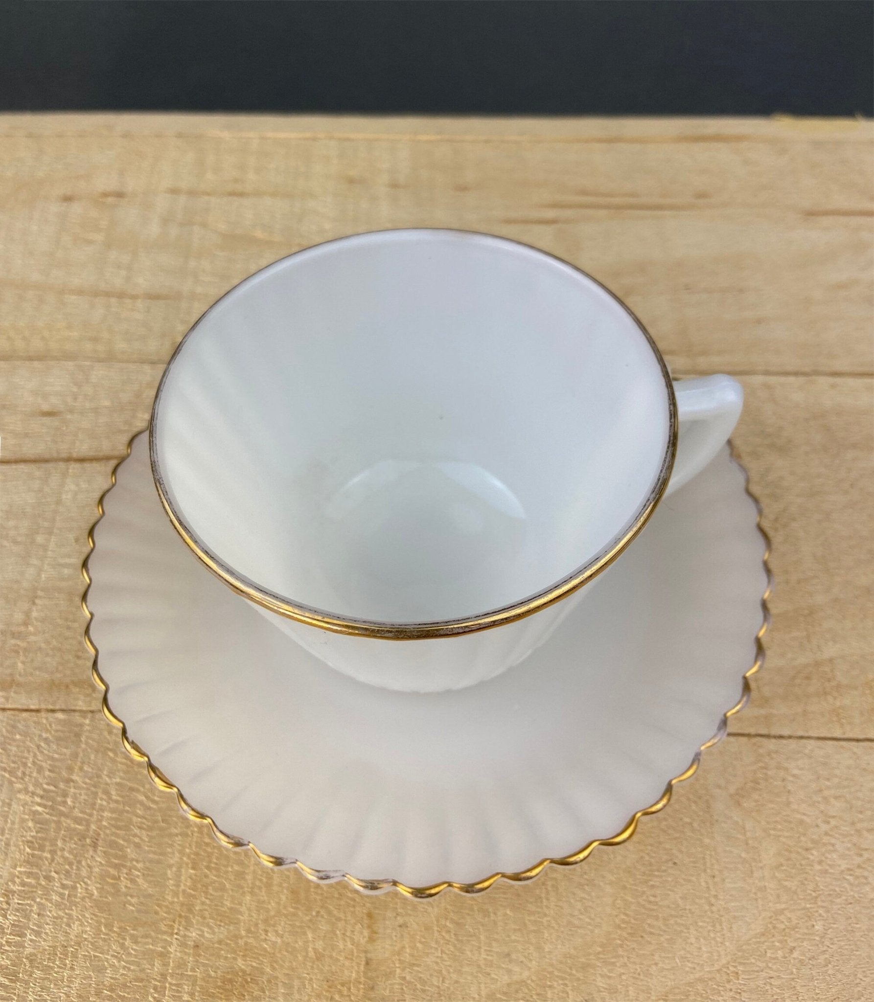 5 Opalescent Monax Petalware TeaCups. White and Gold Brim Depression Glass Coffee Cups. White Table Setting. Houseware. Dinning Room Decor. - I Bought a Yard Sale