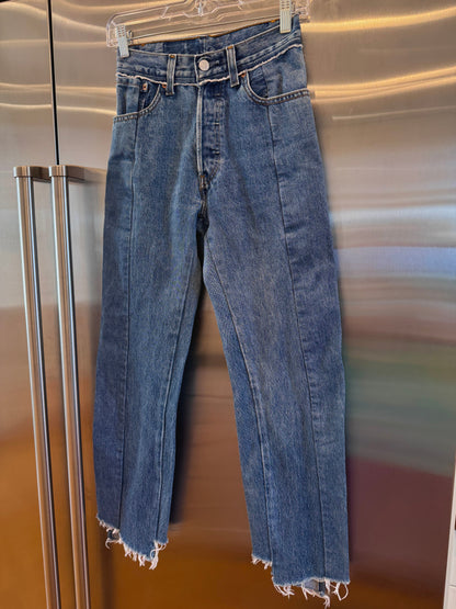 Vetements reconstructed denim pants Levi’s jeans denma size extra small womens