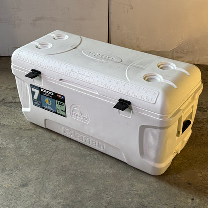 IGLOO MAXCOLD 150 QT Cooler, Marine Contour 4903322