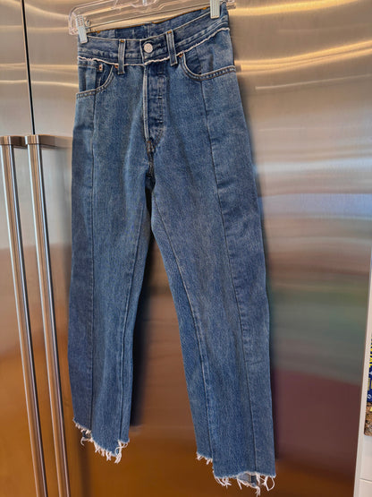 Vetements reconstructed denim pants Levi’s jeans denma size extra small womens