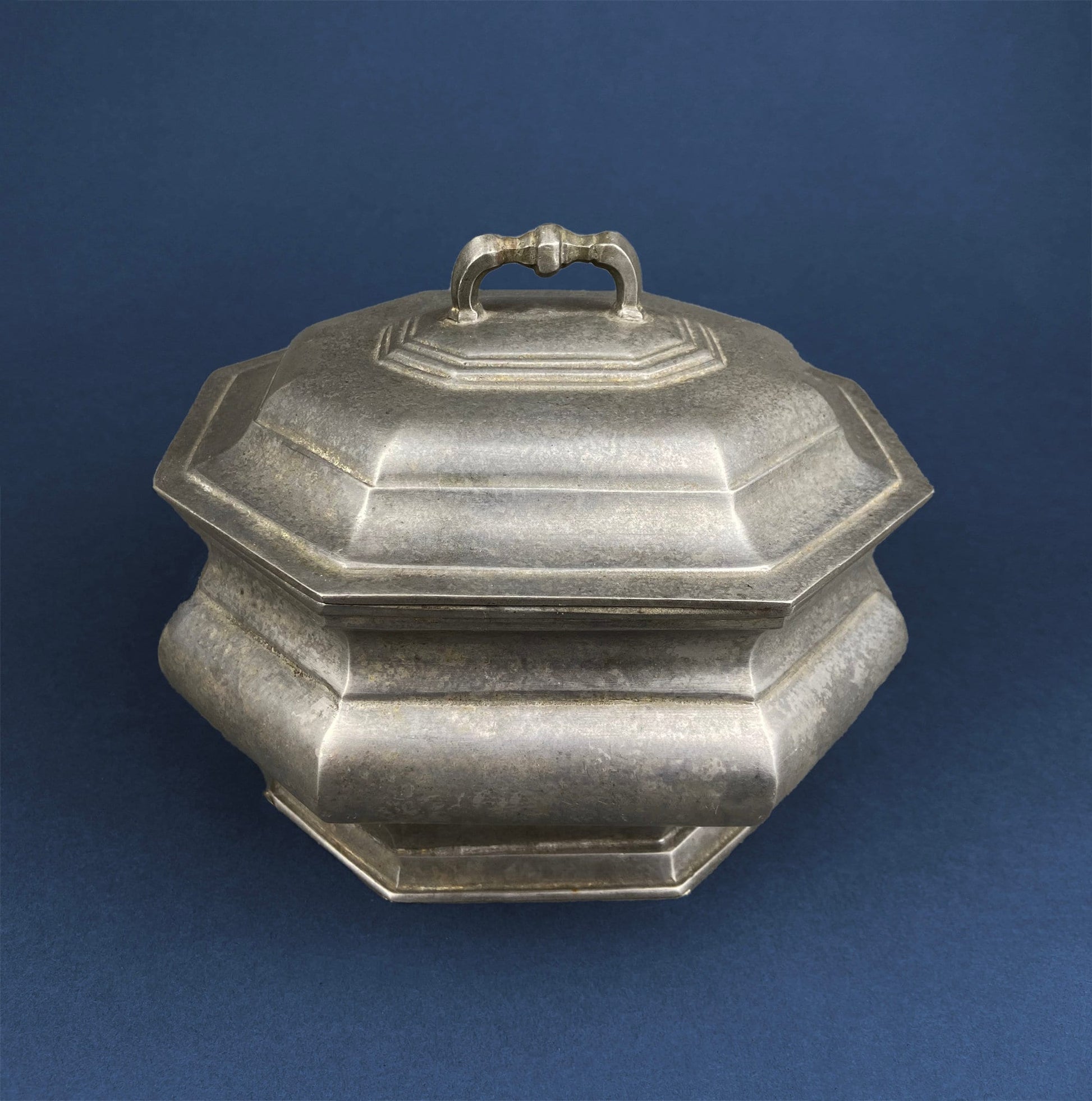 Antique Italian Pewter Box with Hinged Lid. Large Pewter Bowl Made in Italy. Trinket or Jewelry Box. - I Bought a Yard Sale