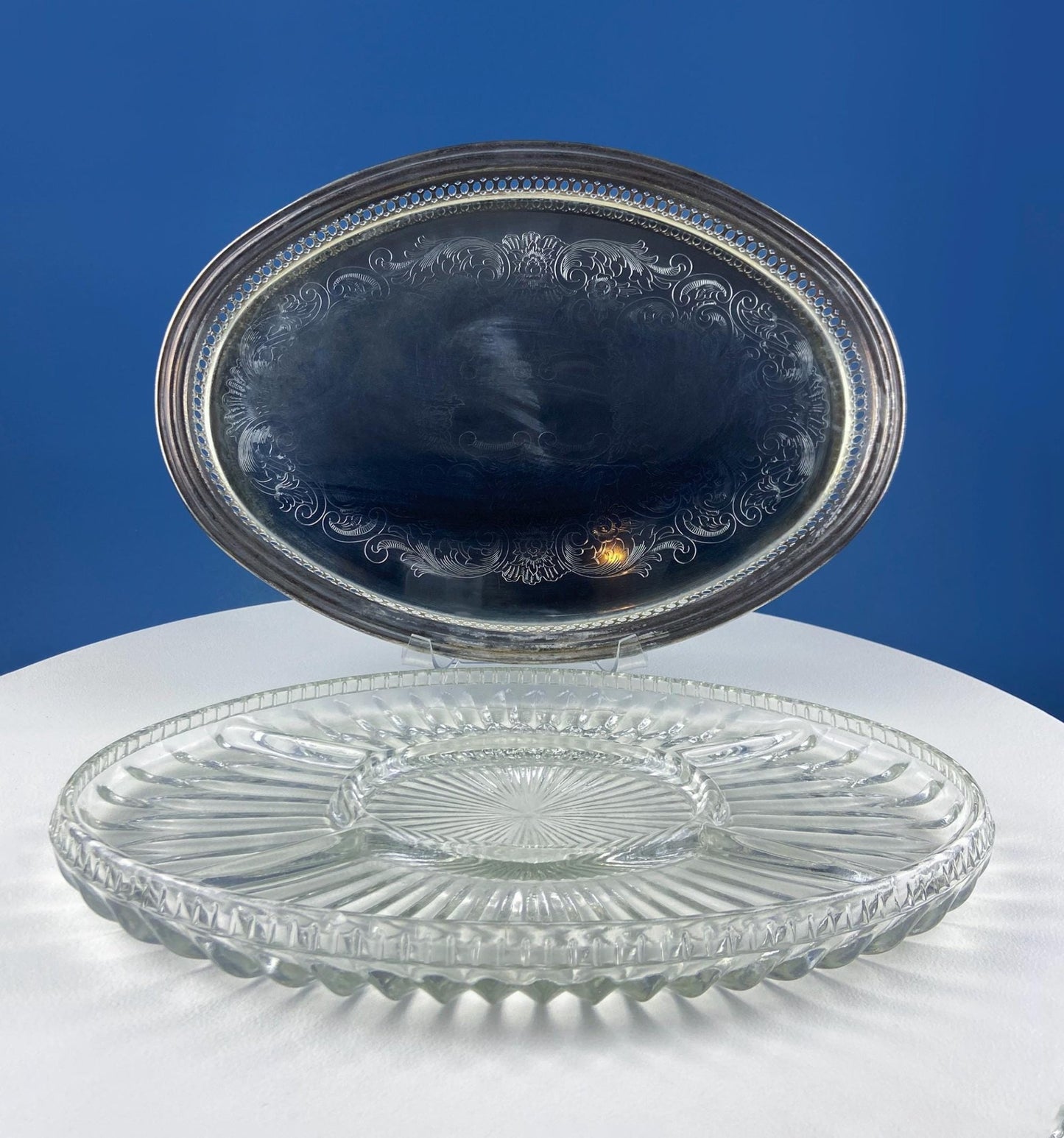 Antique Oval Silver & Glass Serving Platter. Godinger Silver Art. Fluted Glass with Etched Reticulated Silver Tray. Hosting Essential. - I Bought a Yard Sale