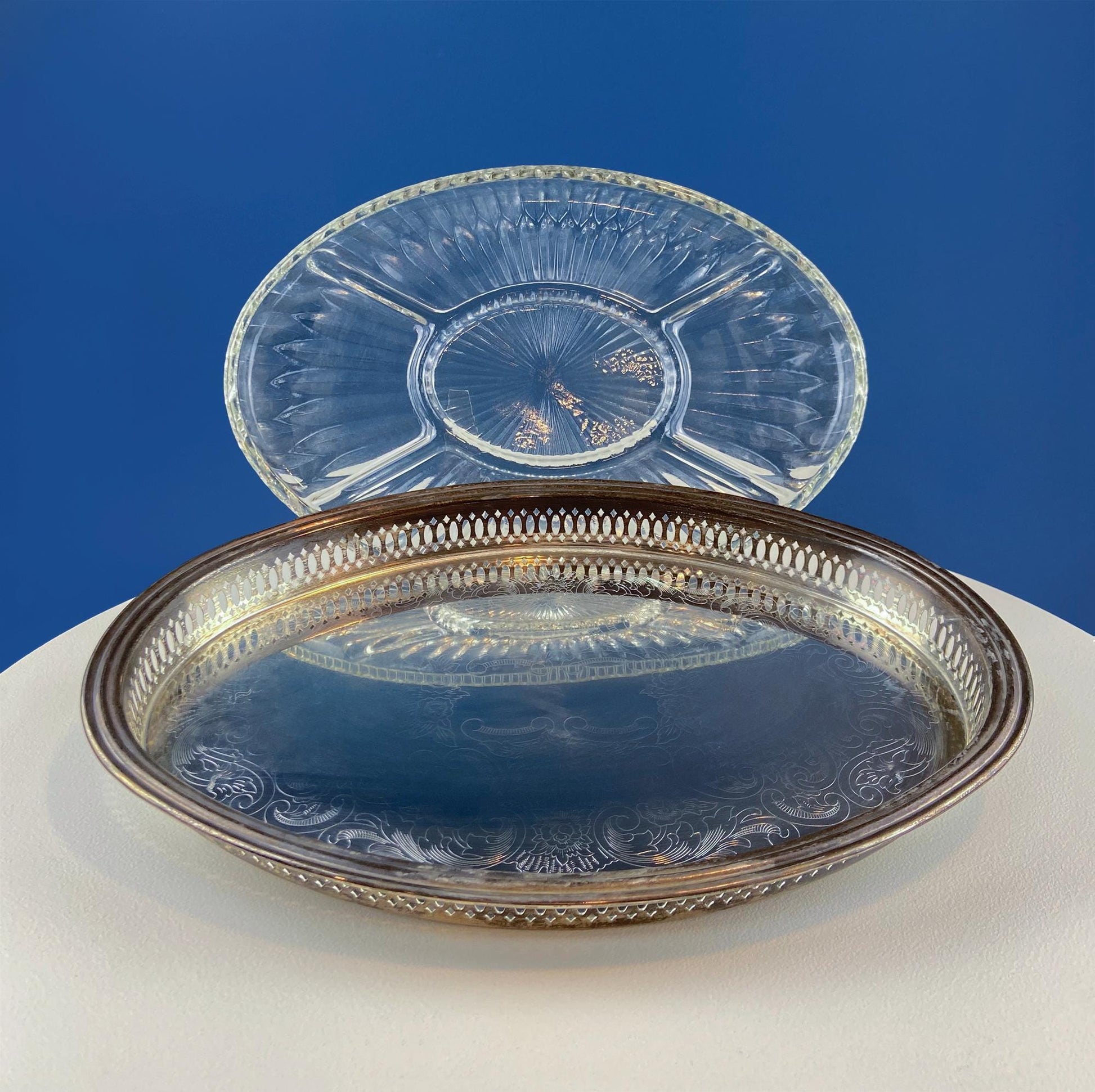 Antique Oval Silver & Glass Serving Platter. Godinger Silver Art. Fluted Glass with Etched Reticulated Silver Tray. Hosting Essential. - I Bought a Yard Sale