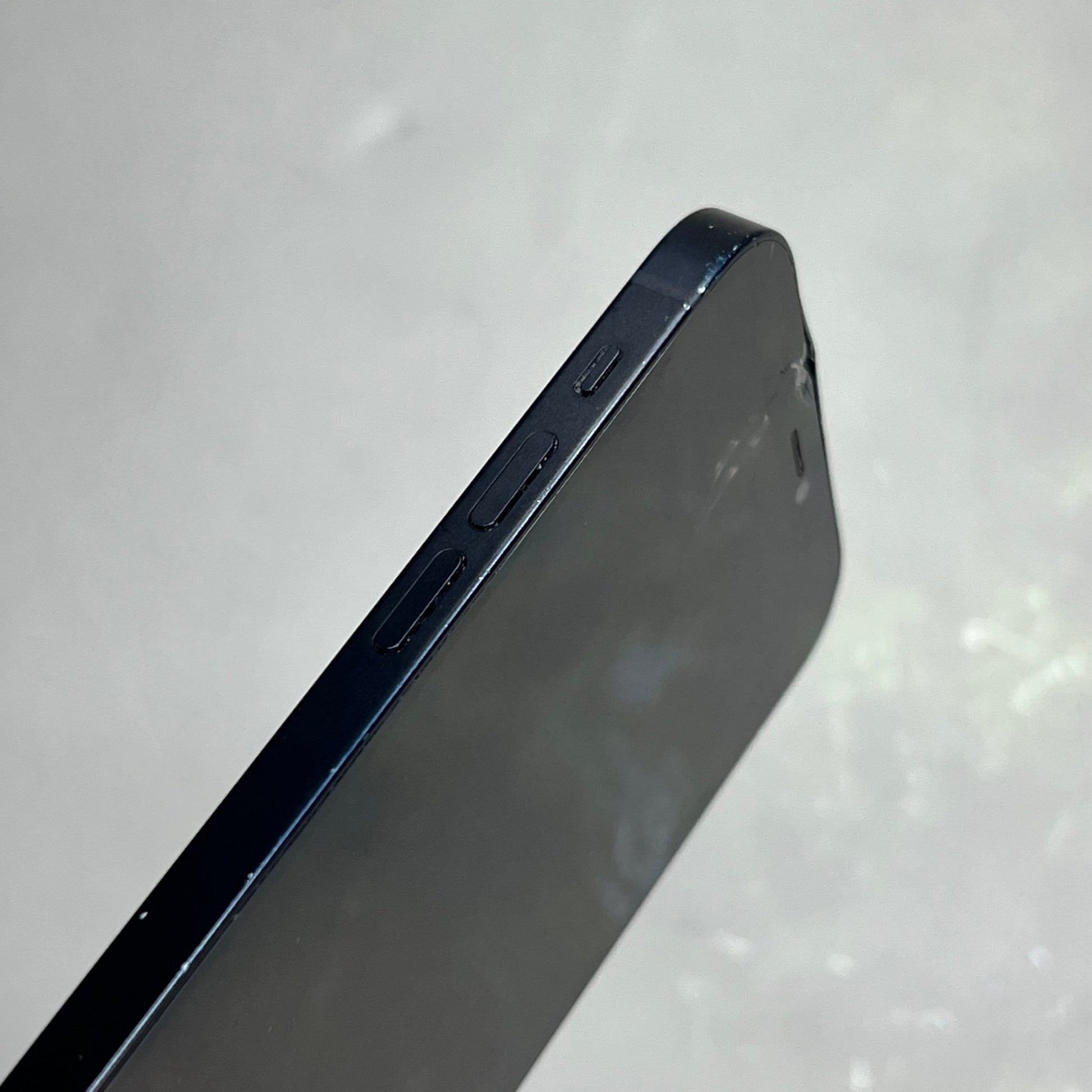 APPLE 2020 iPhone 12 64GB IOS 17 6.1" Display Black A2172 (Pre - Owned ) - I Bought a Yard Sale