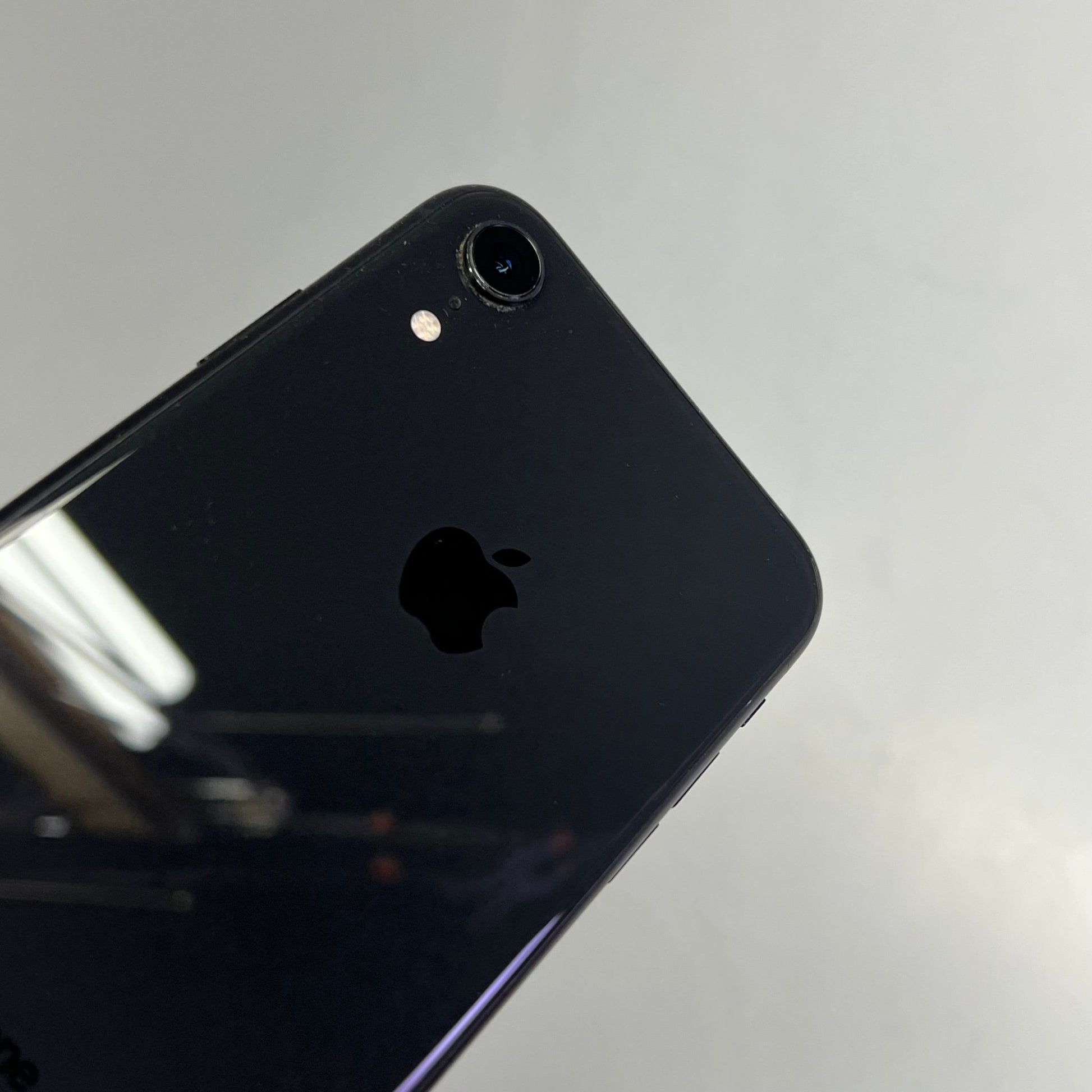 APPLE iPhone XR 64GB 6.1" Display Black (Pre - Owned) - I Bought a Yard Sale