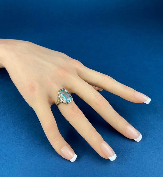 Art Deco 14k Gold 5ct Sky Blue Topaz Ring - I Bought a Yard Sale