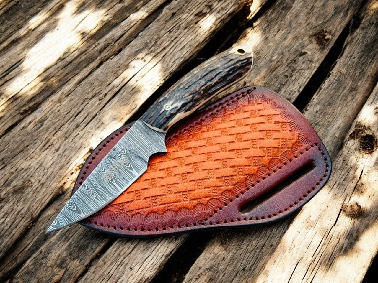 Belt Knife 3.5" Damascus Blade with Antler Horn Handle & Sheath - I Bought a Yard Sale