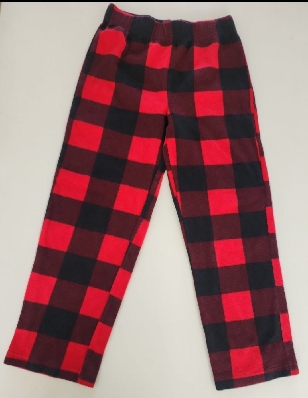 Boys Fleece Buffalo Plaid Black And Red Pajama Pants Size S 8 by Arizona Jeans - I Bought a Yard Sale