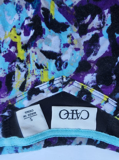 Cato Abstract Print v - neck Top - Women's Size Small - Excellent Condition! - I Bought a Yard Sale