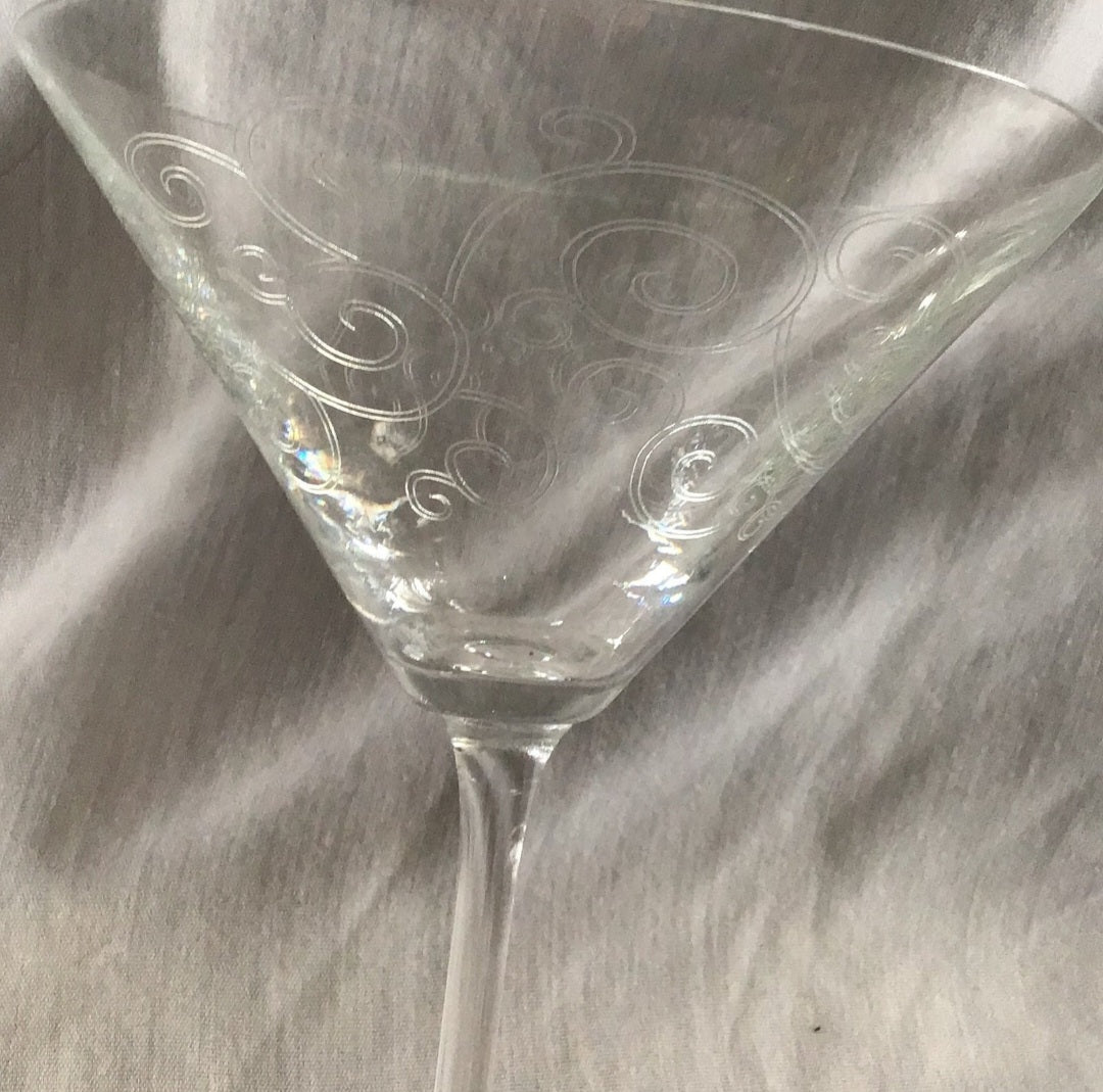 Cocktail Glasses with etched Swirls - I Bought a Yard Sale