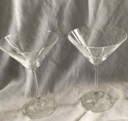 Cocktail Glasses with etched Swirls - I Bought a Yard Sale