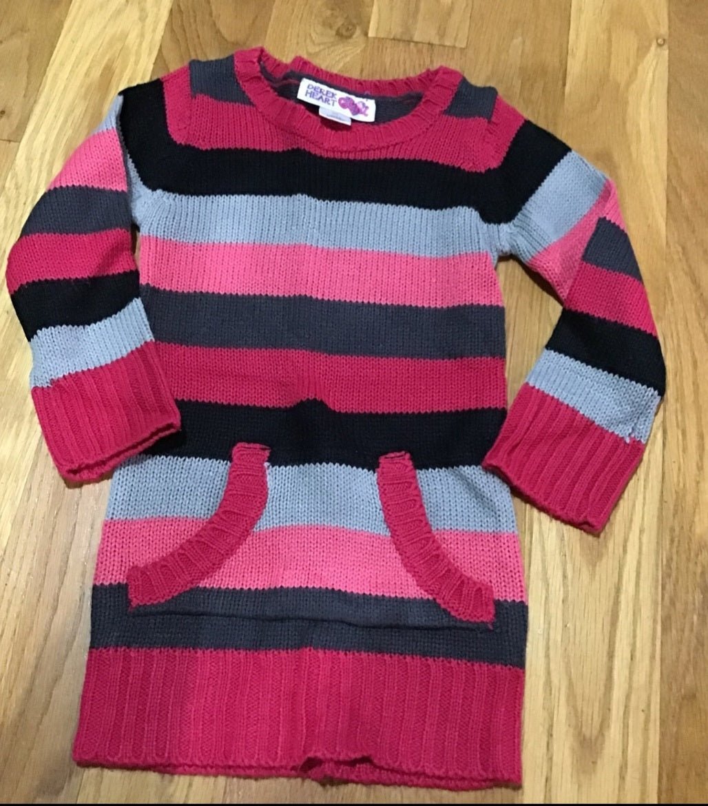 Cozy and Stylish Striped Girls Sweater Dress size 5 - I Bought a Yard Sale