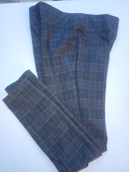 D. JEANS Women’s gray plaid stretch Pants size 10 - I Bought a Yard Sale
