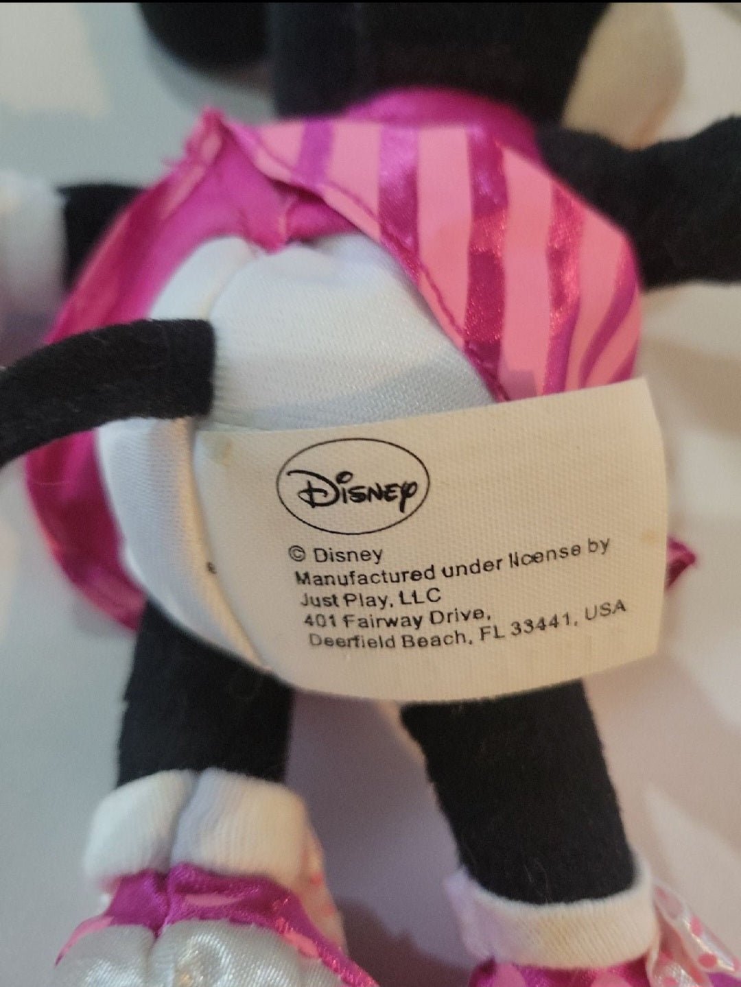 Disney plush Minnie Mouse 9" pretty in pink Plush Doll - I Bought a Yard Sale