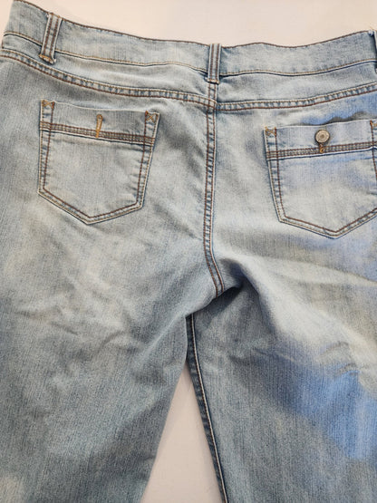 Faded Glory Capri Jeans. Cuffed. Size 18. - I Bought a Yard Sale