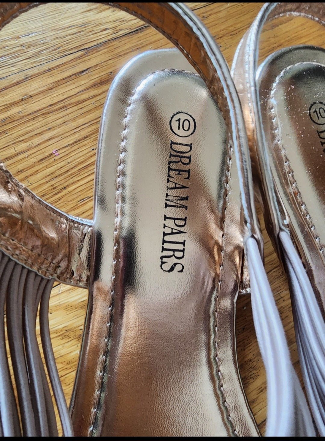 Glamorous Rose Gold Glitter Thong Sandals fits size 9.5 - I Bought a Yard Sale