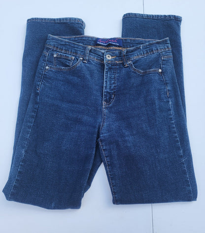 Gloria Vanderbilt Women's Blue Jeans Size 10 - I Bought a Yard Sale