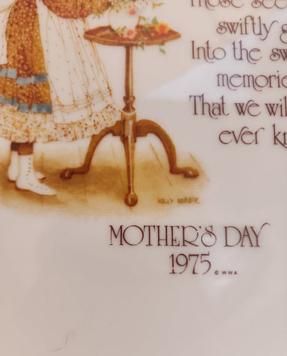 Holly Hobbie Mother's Day Porcelain Plate 1975 Commemorative Edition - I Bought a Yard Sale