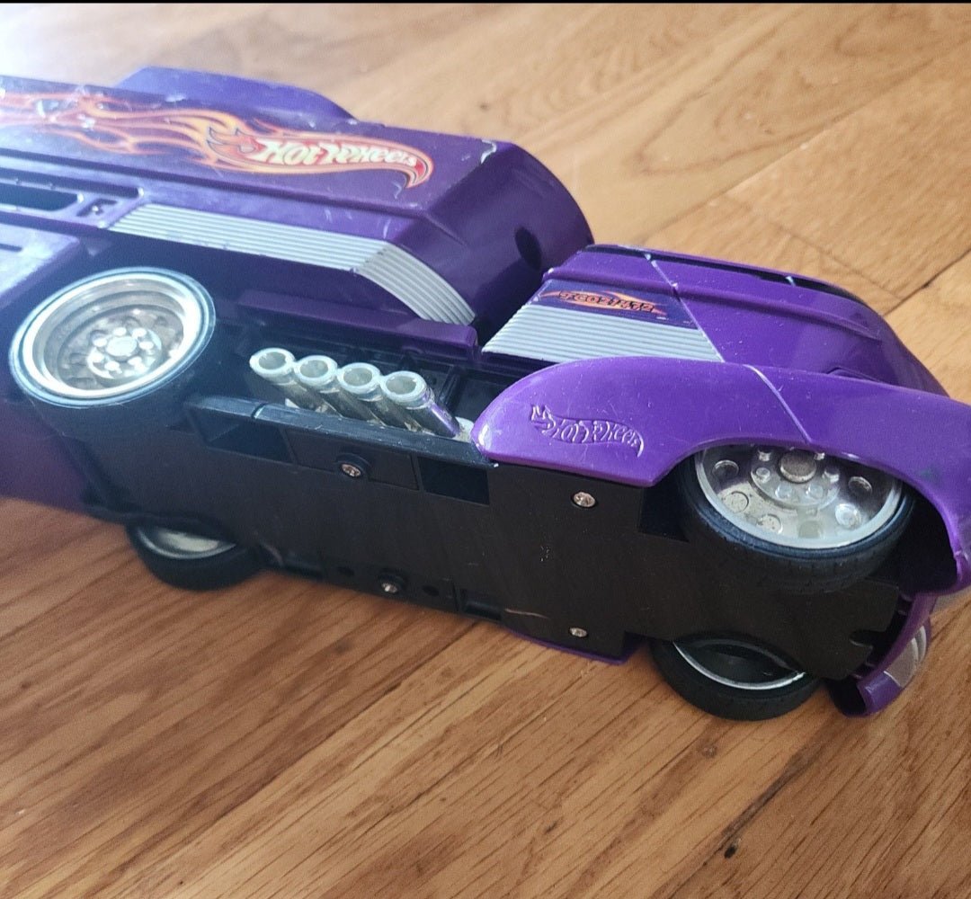 Hot Wheels 2002 Purple Big Rig Car Carrier Semi Truck Mattel Transporter 18" - I Bought a Yard Sale
