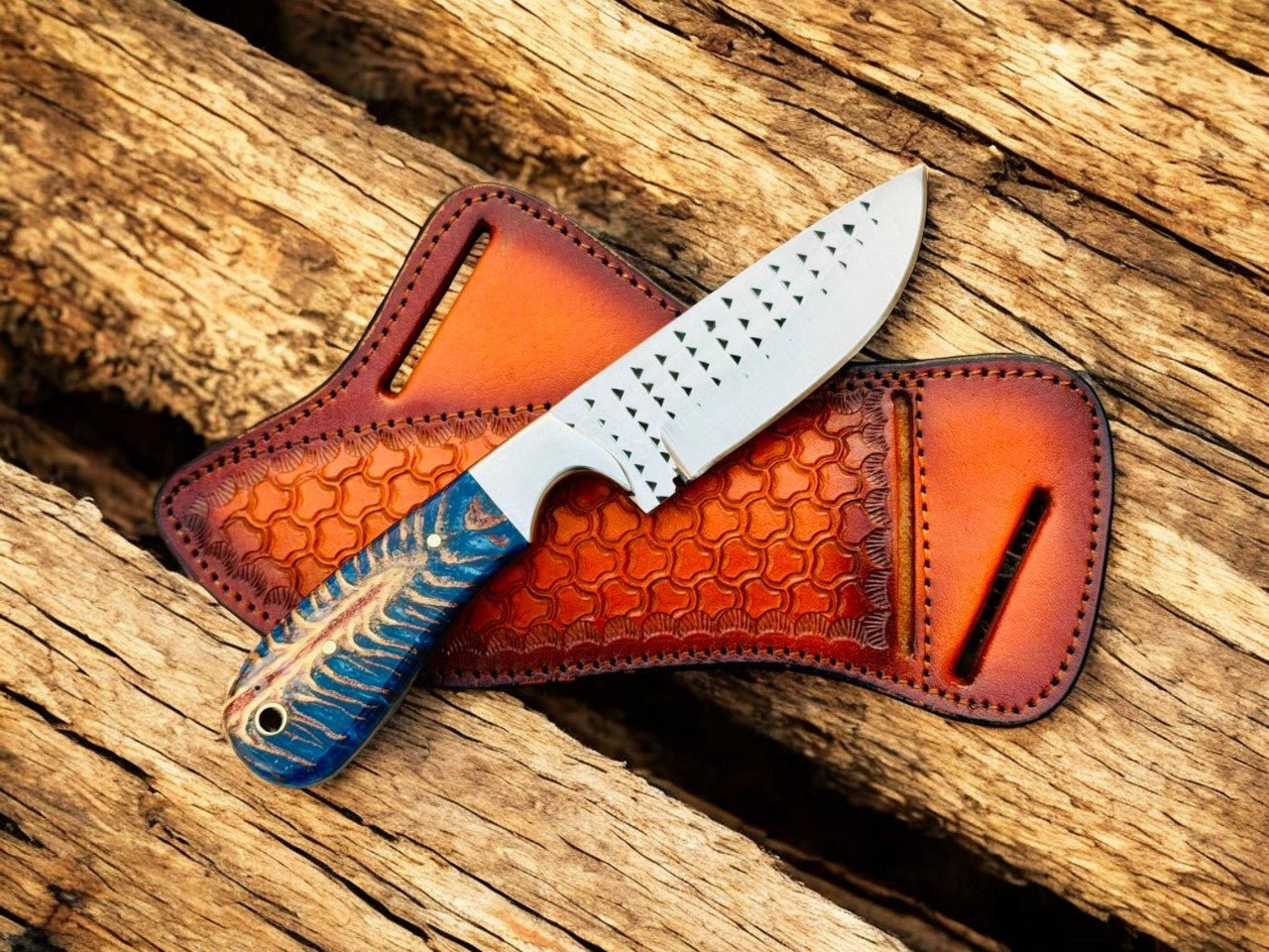 Hunting Knife with 4" Rasp Steel Blade & Blue Pine - Cone Resin Handle - I Bought a Yard Sale