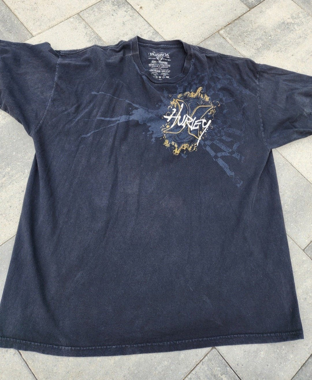 Hurley Men's Navy and Yellow T-shirt XXL - I Bought a Yard Sale