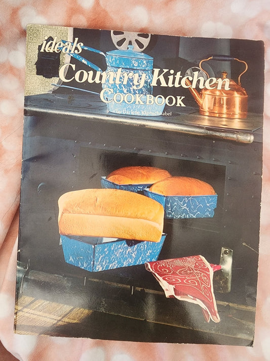 IDEALS COUNTRY KITCHEN COOKBOOK RECIPE BOOK 1975 USA 64p Color Photos - I Bought a Yard Sale