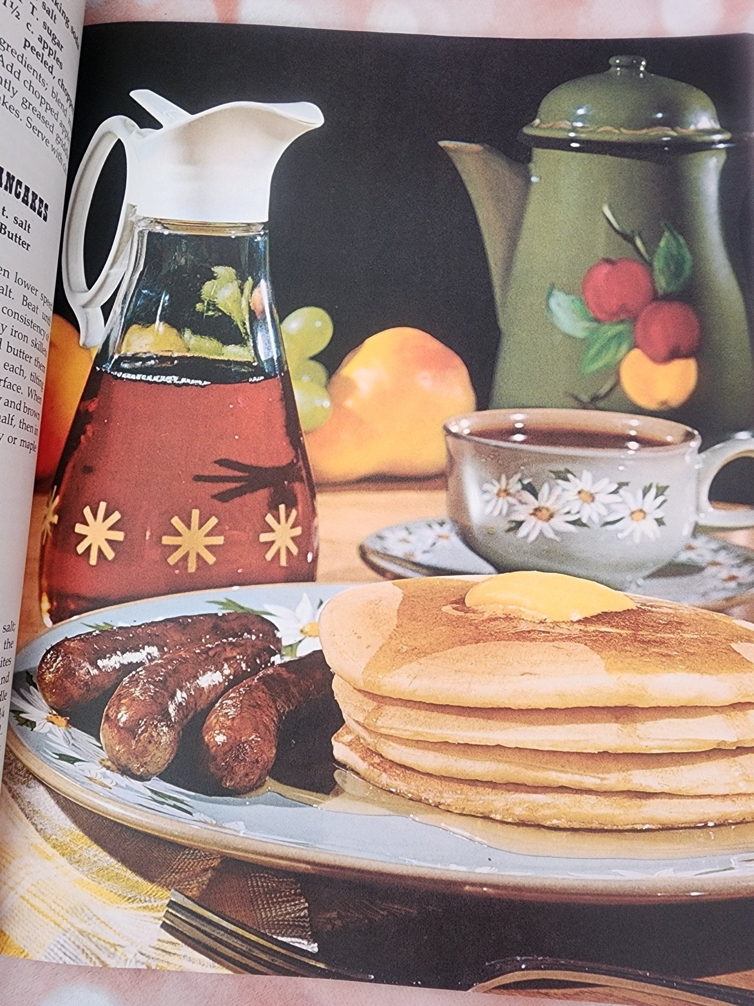 IDEALS COUNTRY KITCHEN COOKBOOK RECIPE BOOK 1975 USA 64p Color Photos - I Bought a Yard Sale