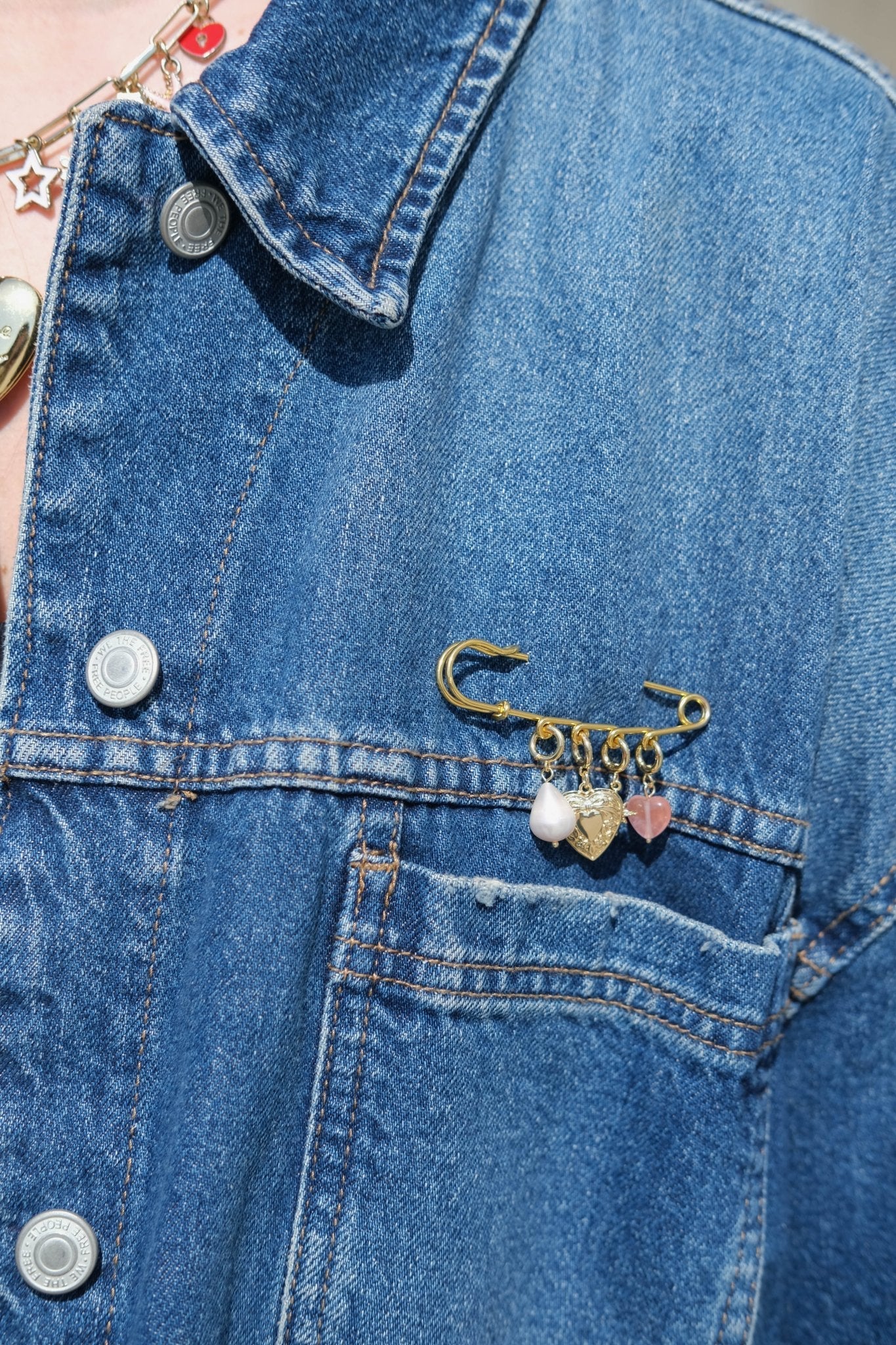 Large Safety Pin Brooch - I Bought a Yard Sale