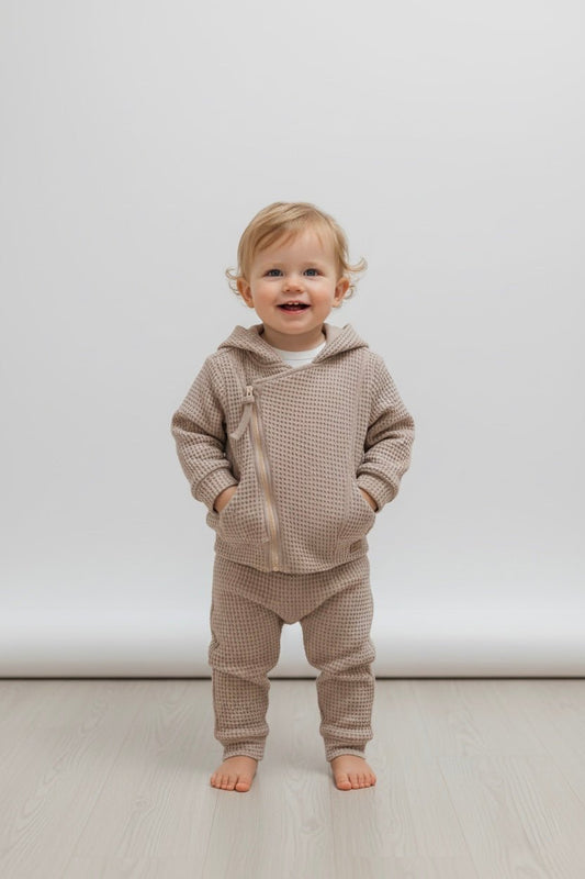 Logan Brown Set - I Bought a Yard Sale