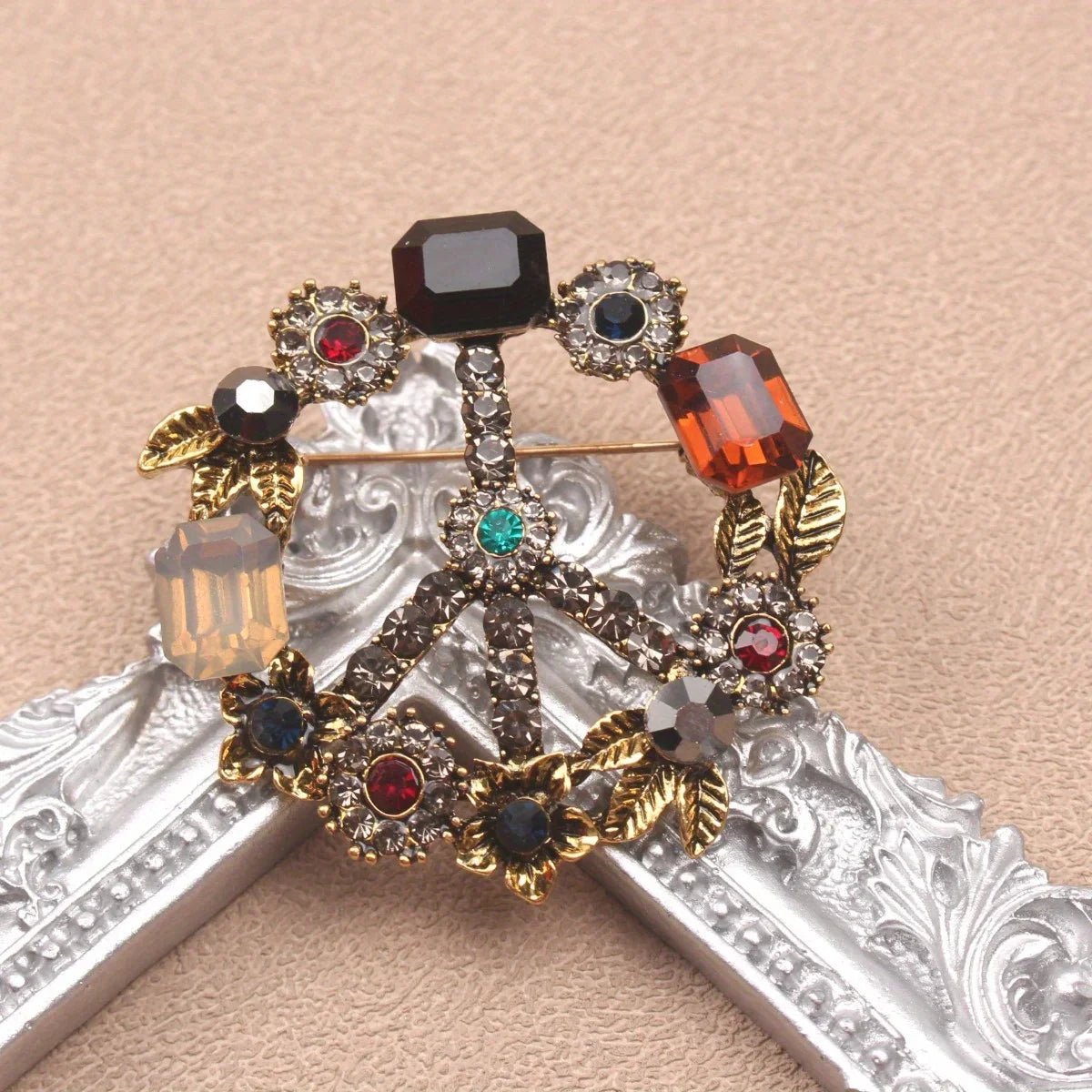 Luxurious Rhinestone Water - Drop Brooch - Vintage Pin, Party Wedding Accessory, Exquisite Gift - I Bought a Yard Sale