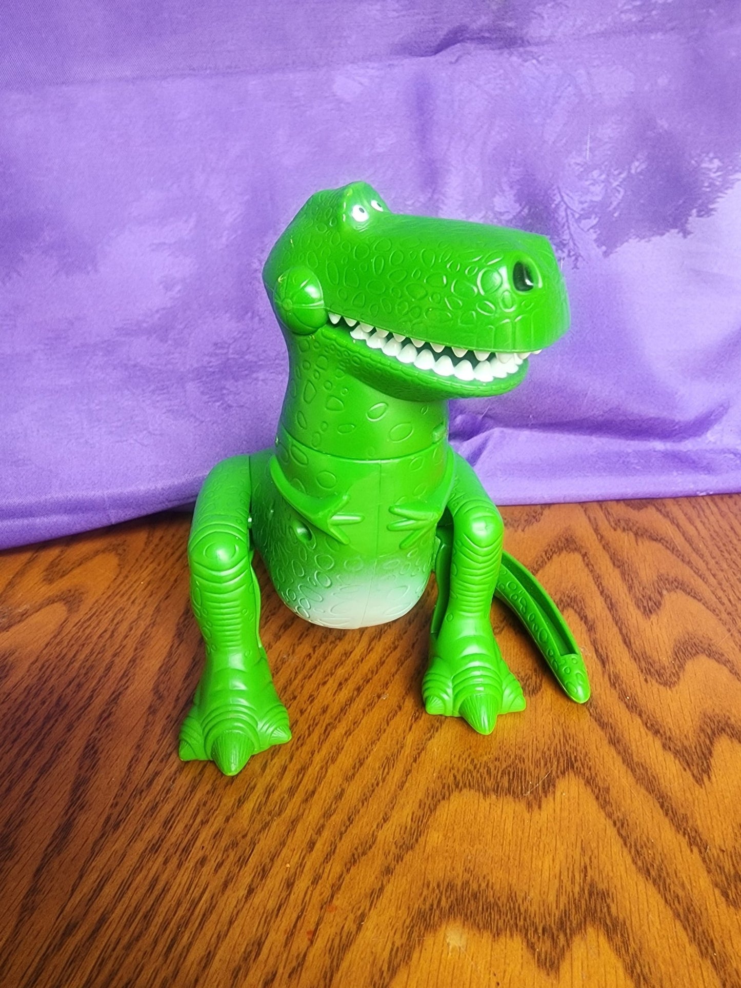 McDonalds Toy Story 2 Dino Candy Dispenser - I Bought a Yard Sale