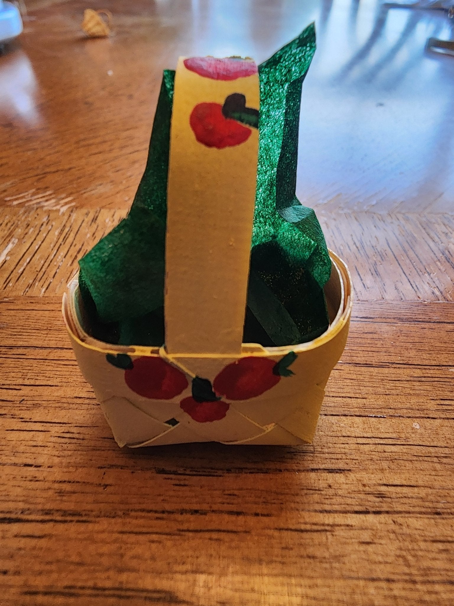 Miniature Basket with hand painted Apples - I Bought a Yard Sale