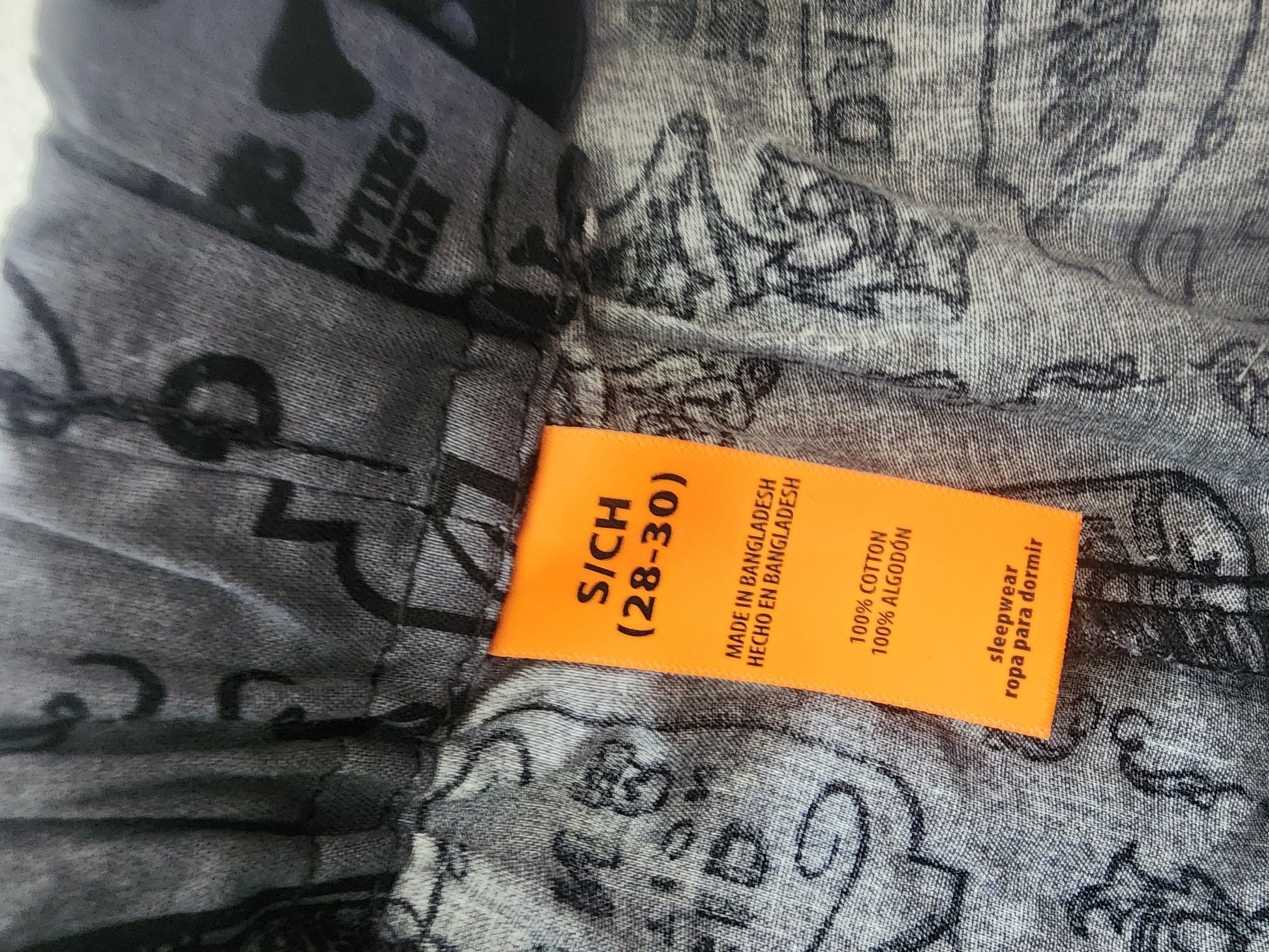 NEW Halloween Men's Lounge Pants S 28 - 30 - I Bought a Yard Sale