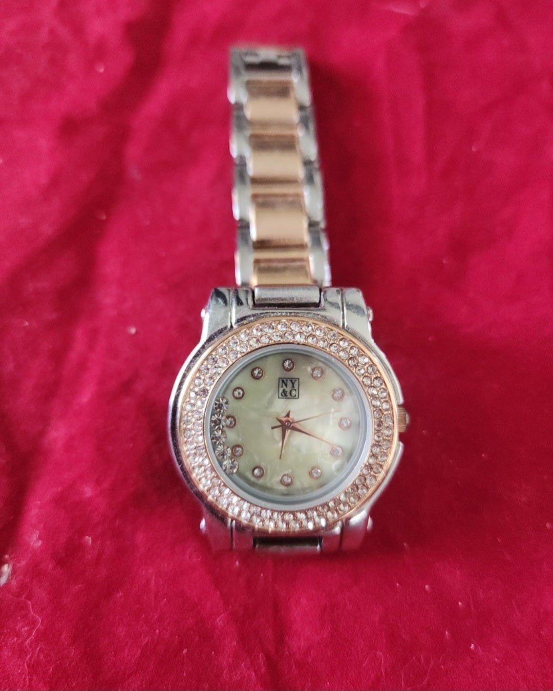 NY&C 18170 Two Tone Quartz Analog Women's Watch - I Bought a Yard Sale