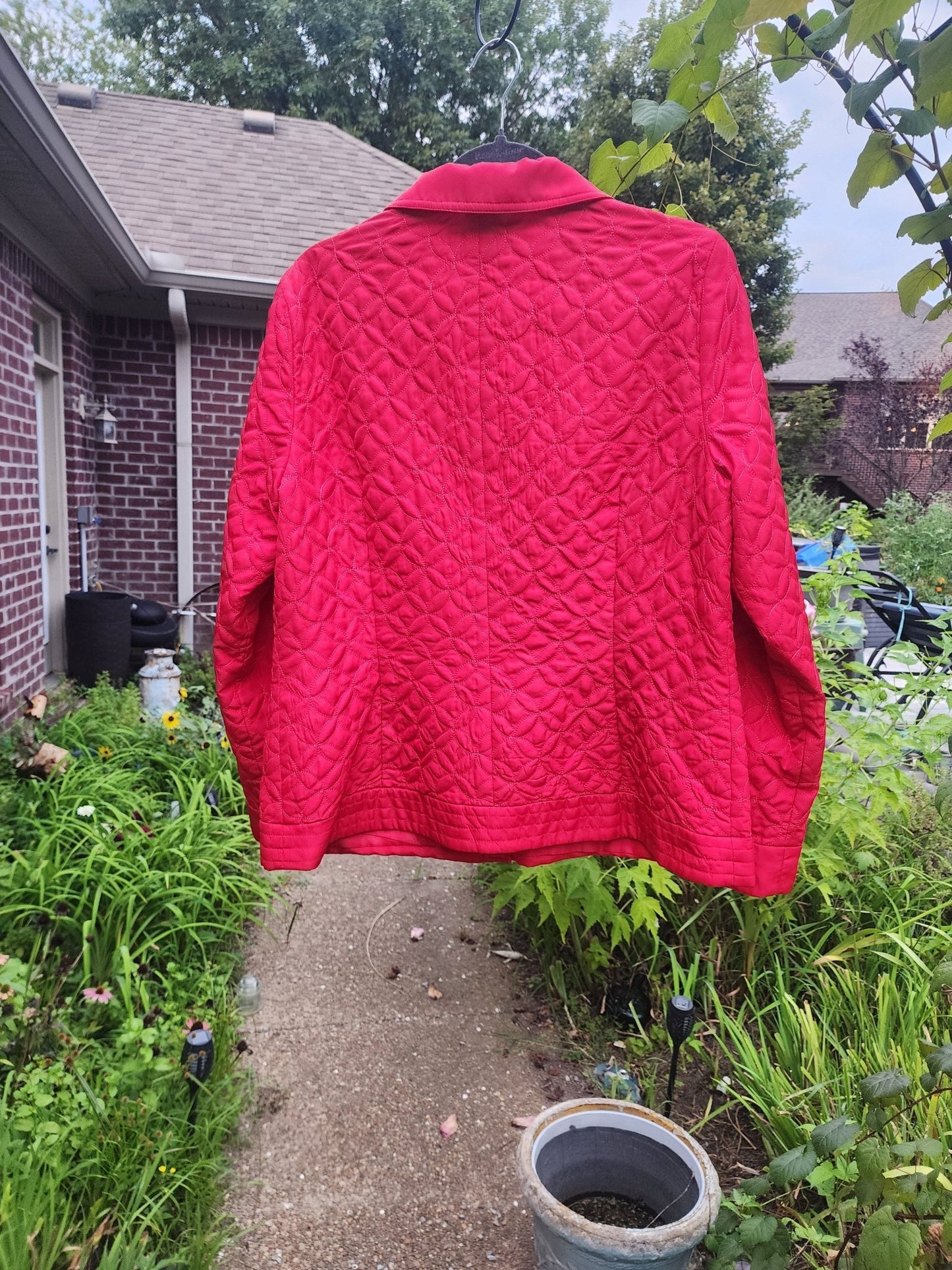 Requirements Women's L Red Quilted Lightwieght Jacket Lined - I Bought a Yard Sale