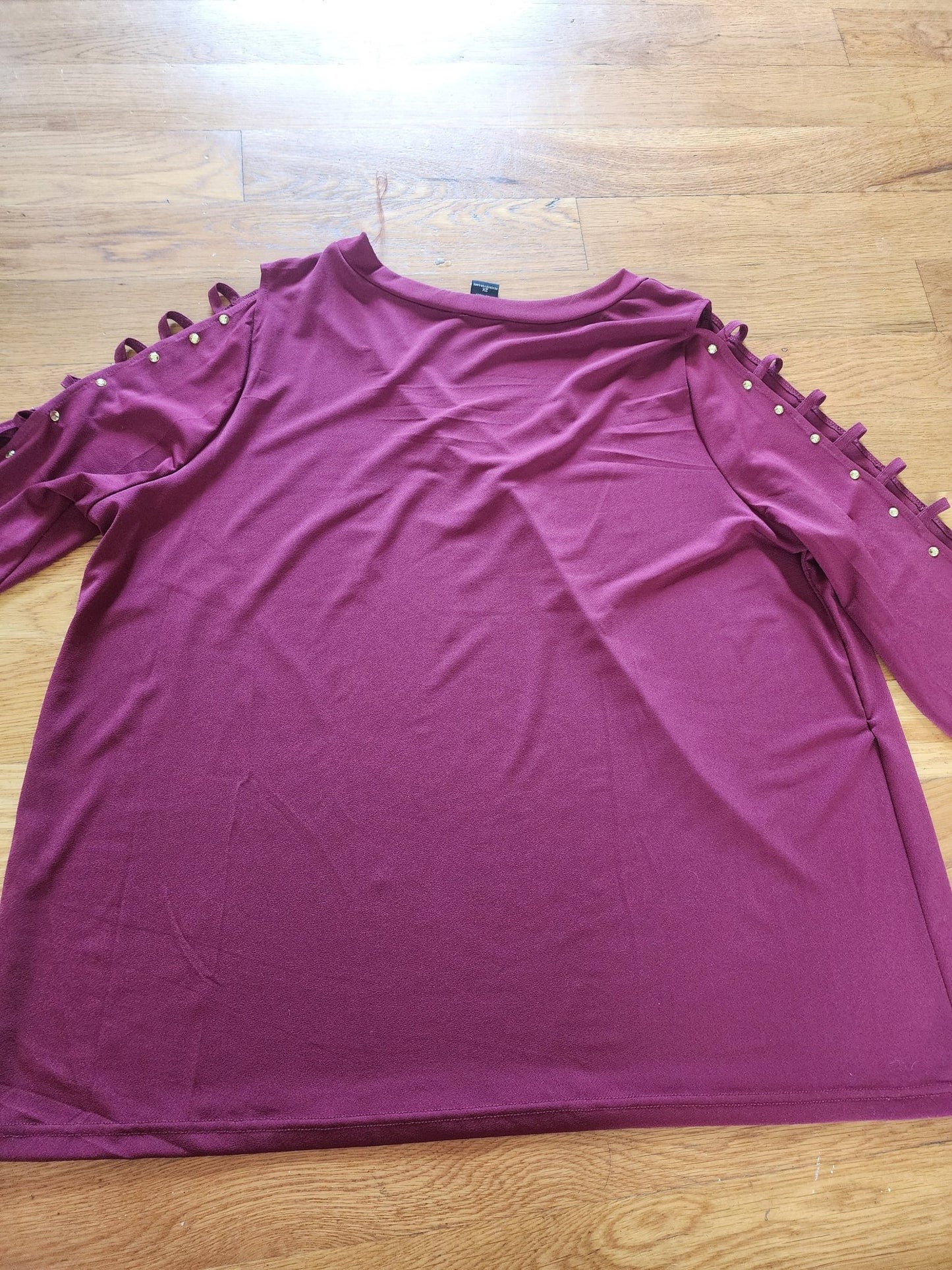 Robert Louis 2x wine Blouse with ladder sleeves and embelleshments - I Bought a Yard Sale