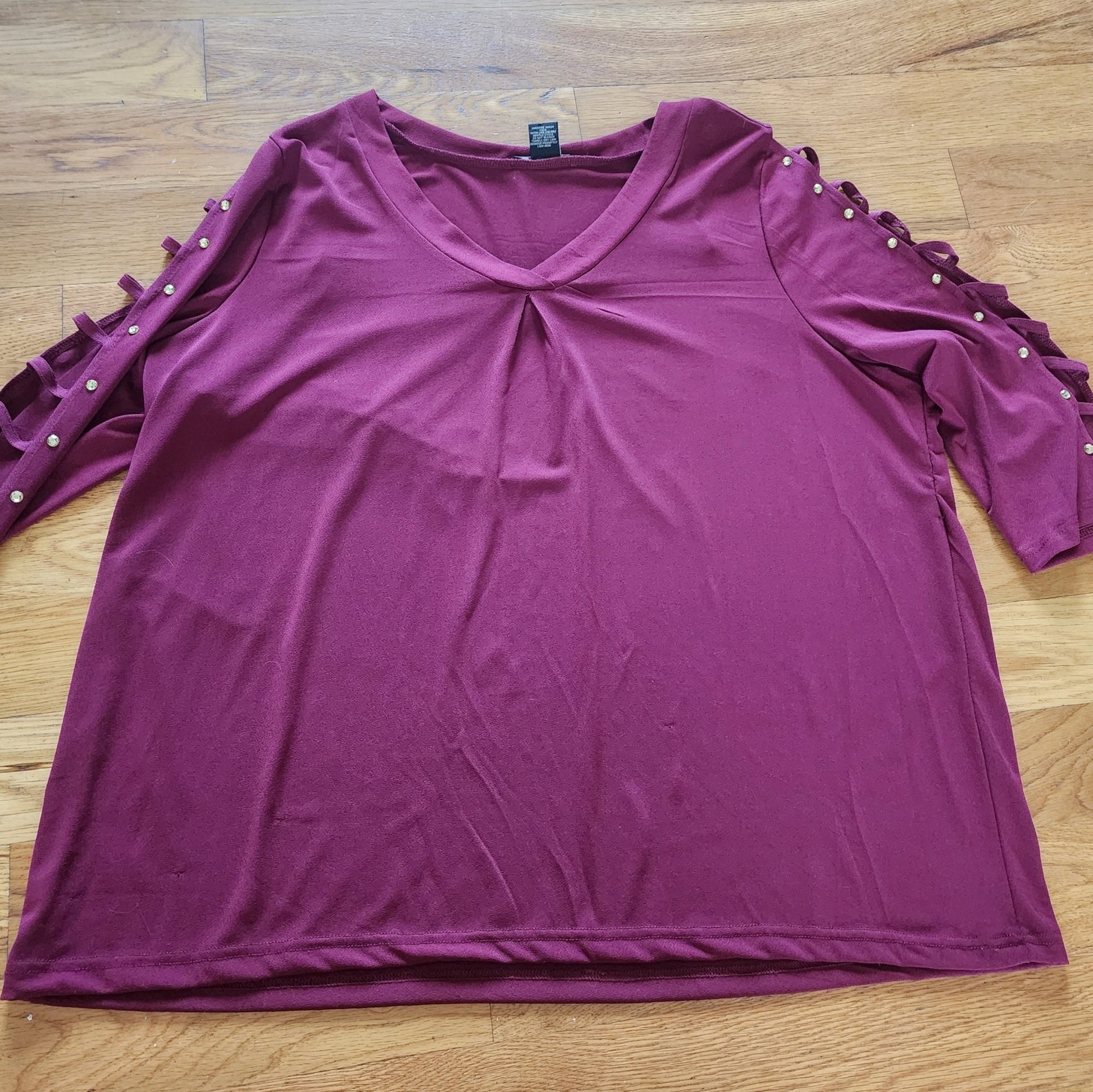 Robert Louis 2x wine Blouse with ladder sleeves and embelleshments - I Bought a Yard Sale