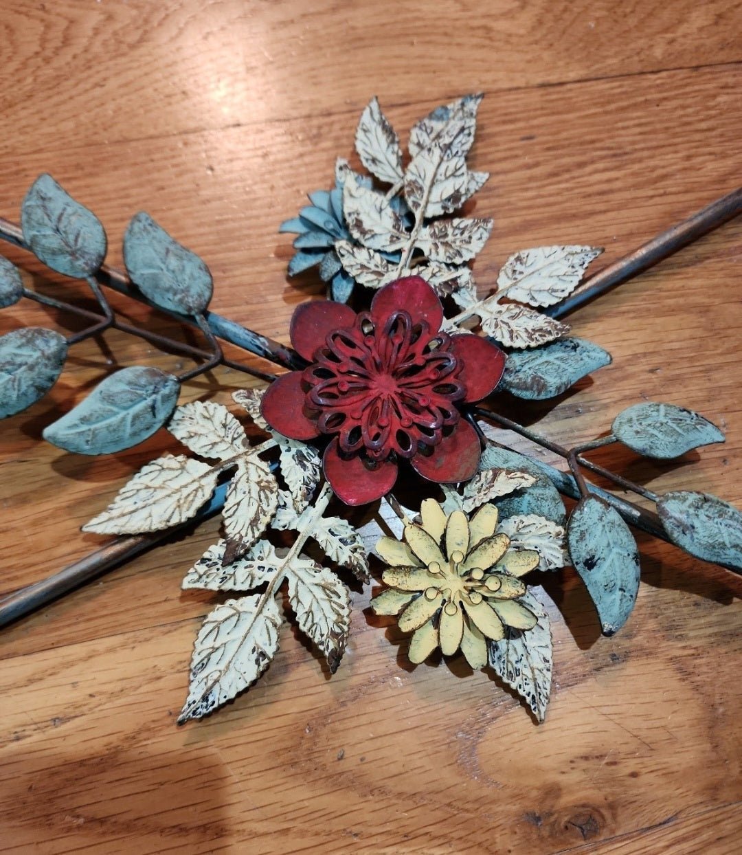 Rustic Farmhouse Turquoise Arrows Floral Wall Decor - I Bought a Yard Sale
